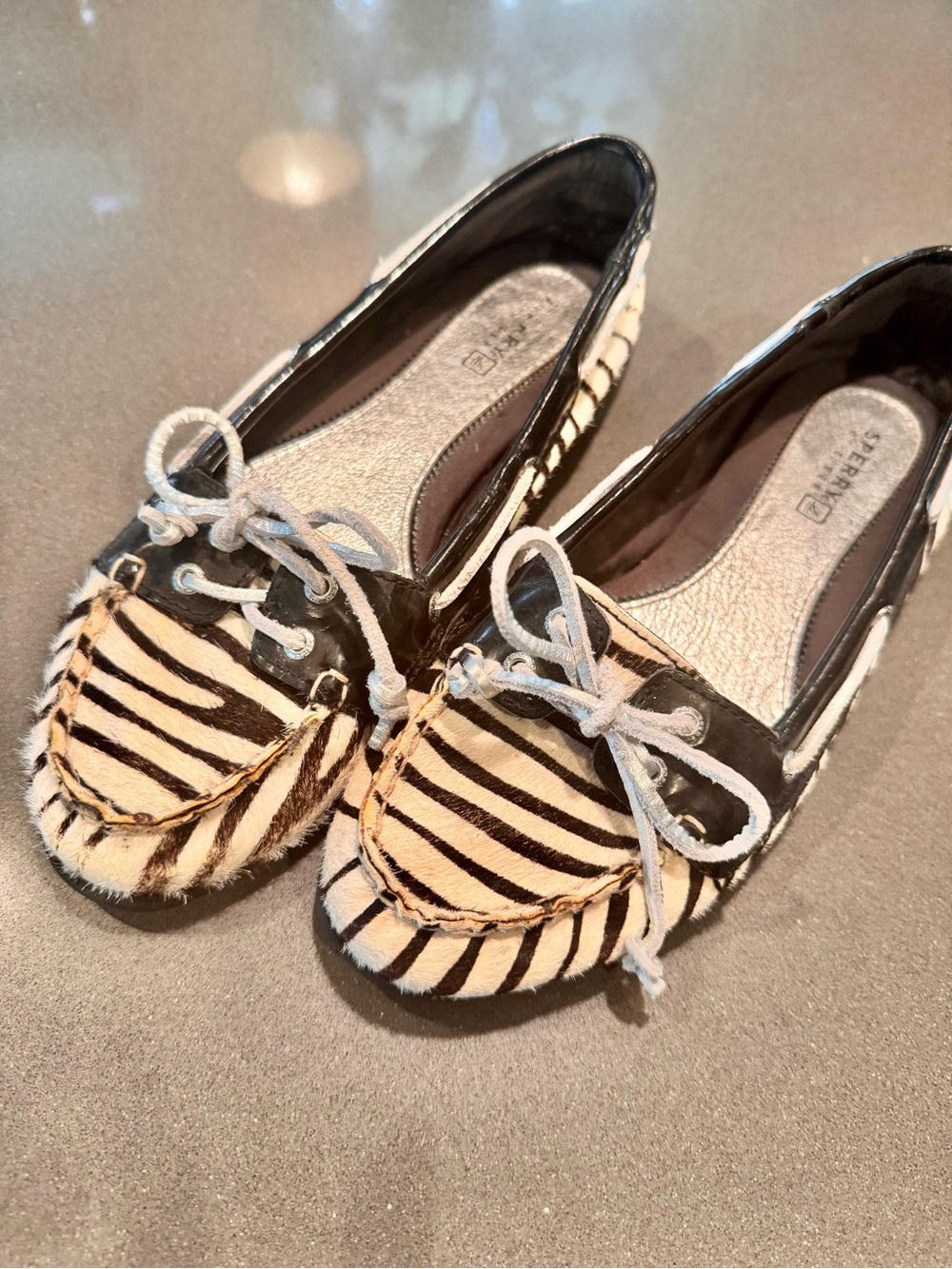 Sperry Zebra-Print Moccasins/Loafers in Black & White with Tie sz 7